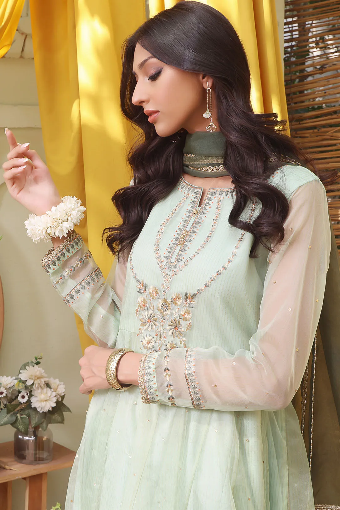 Embroidered Zari Organza 3pc Suit | SHIREEN FESTIVE | S202265