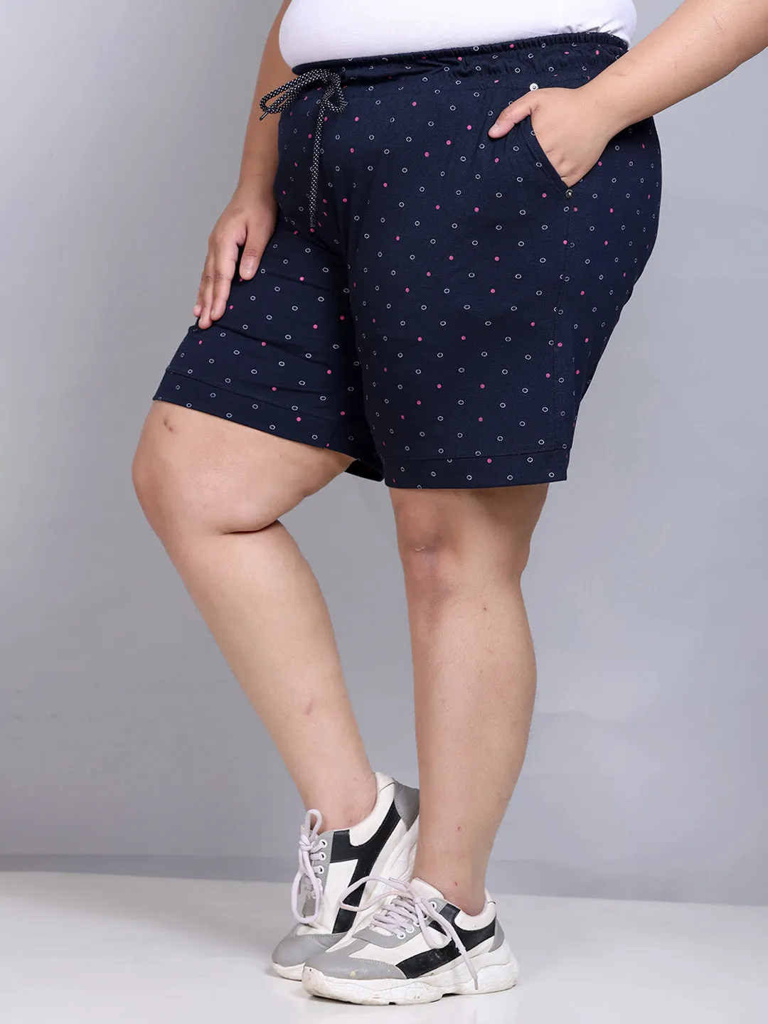 Plus Size Cotton Shorts For Women - Printed Bermuda - Navy Blue